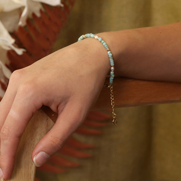 Aqua, Pearl & Gold Bead Bracelet