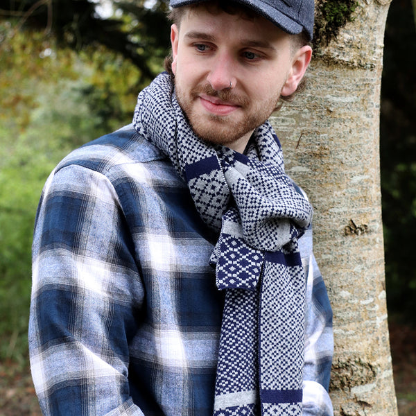 Navy Mixed Scandi Scarf