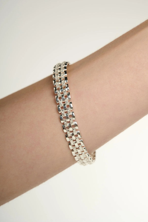 Form Bangle - Gold