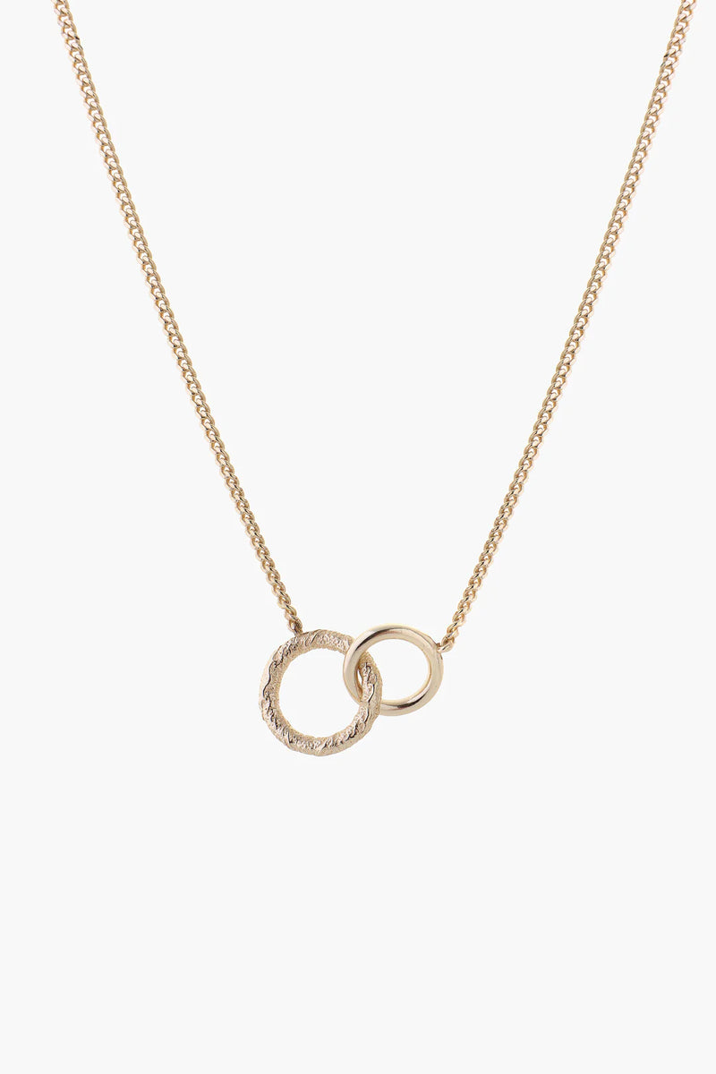Pose Necklace -Gold