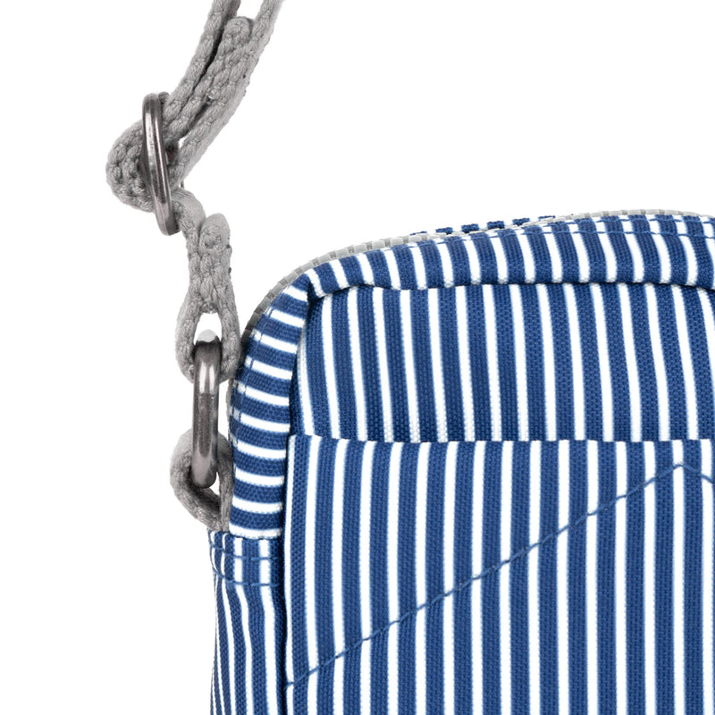 Bond Chunky Pocket Crossbody -Blue Hickory
