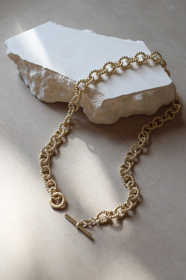 Twist Necklace Gold