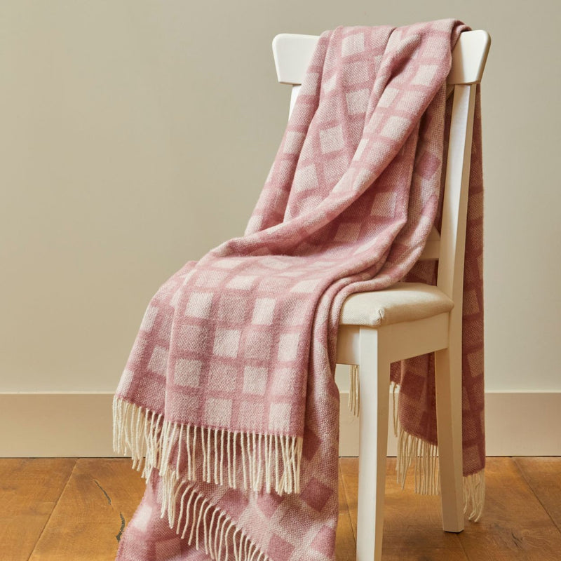 Manhattan Sunken Pink Wool Throw