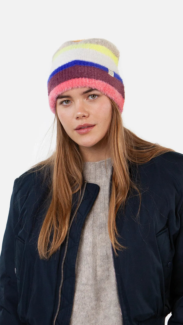 Kumana Beanie - Magenta
