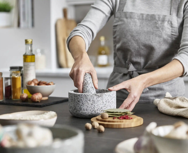 Granite Pestle & Mortar With Bamboo Lid